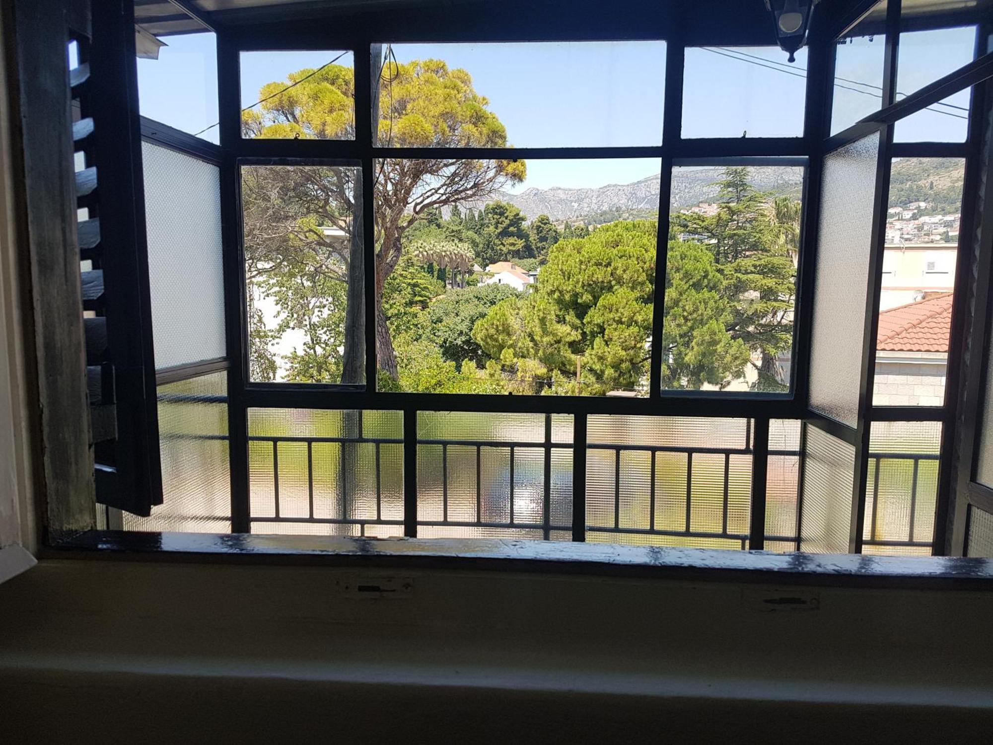 Surprise Apartment *